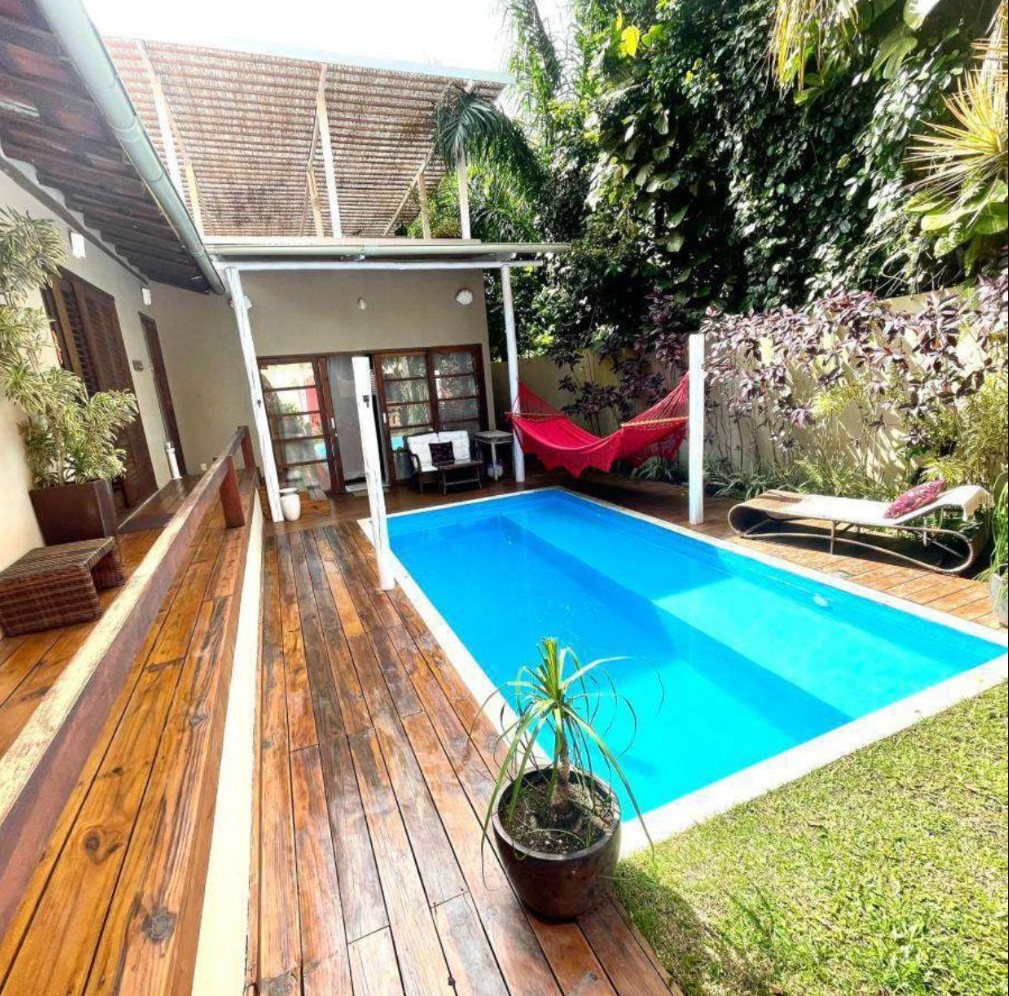 Casa para temporada com 3 suítes, piscina e espaço de lazer em Trancoso em Porto Seguro/BA