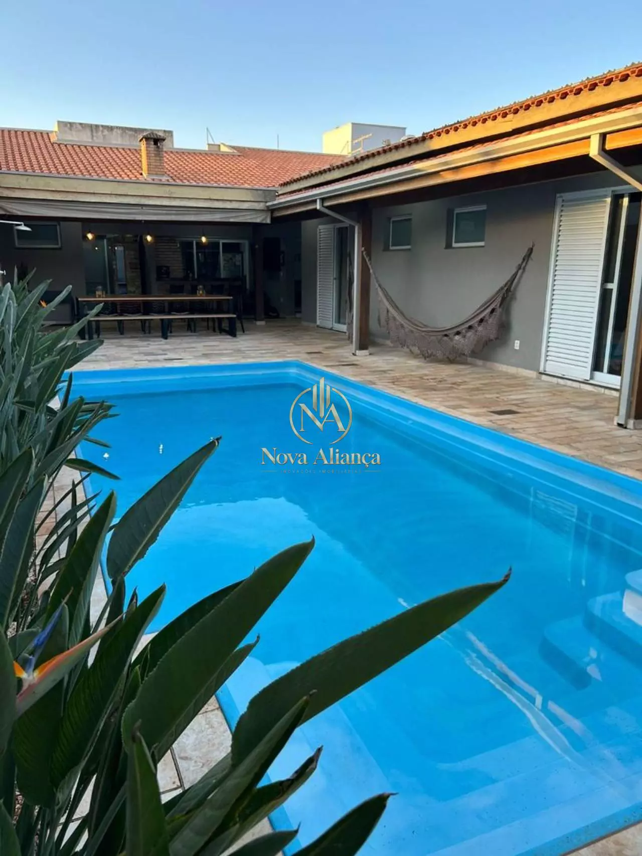 Casa com 3 suítes e piscina aquecida no Condomínio Flamboyant em Jaú/SP