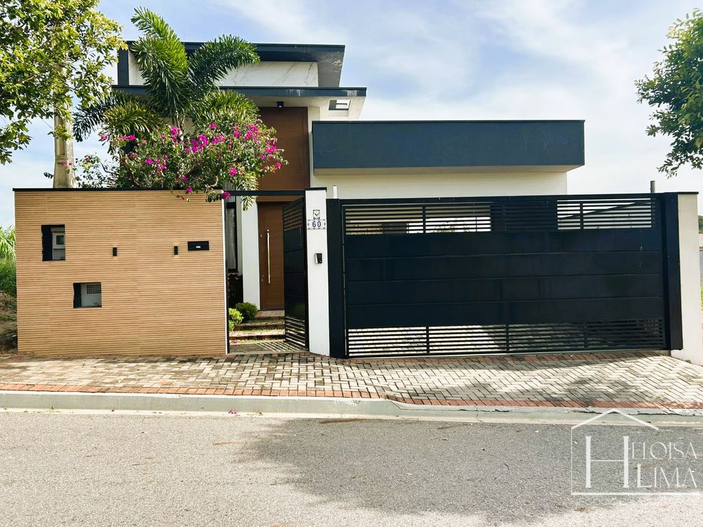 Casa térrea com 2 quartos no Residencial Jatobás em Vinhedo/SP