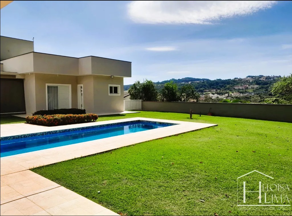 Casa térrea de alto padrão no Condomínio Ipê Velho, em Vinhedo em Vinhedo/SP